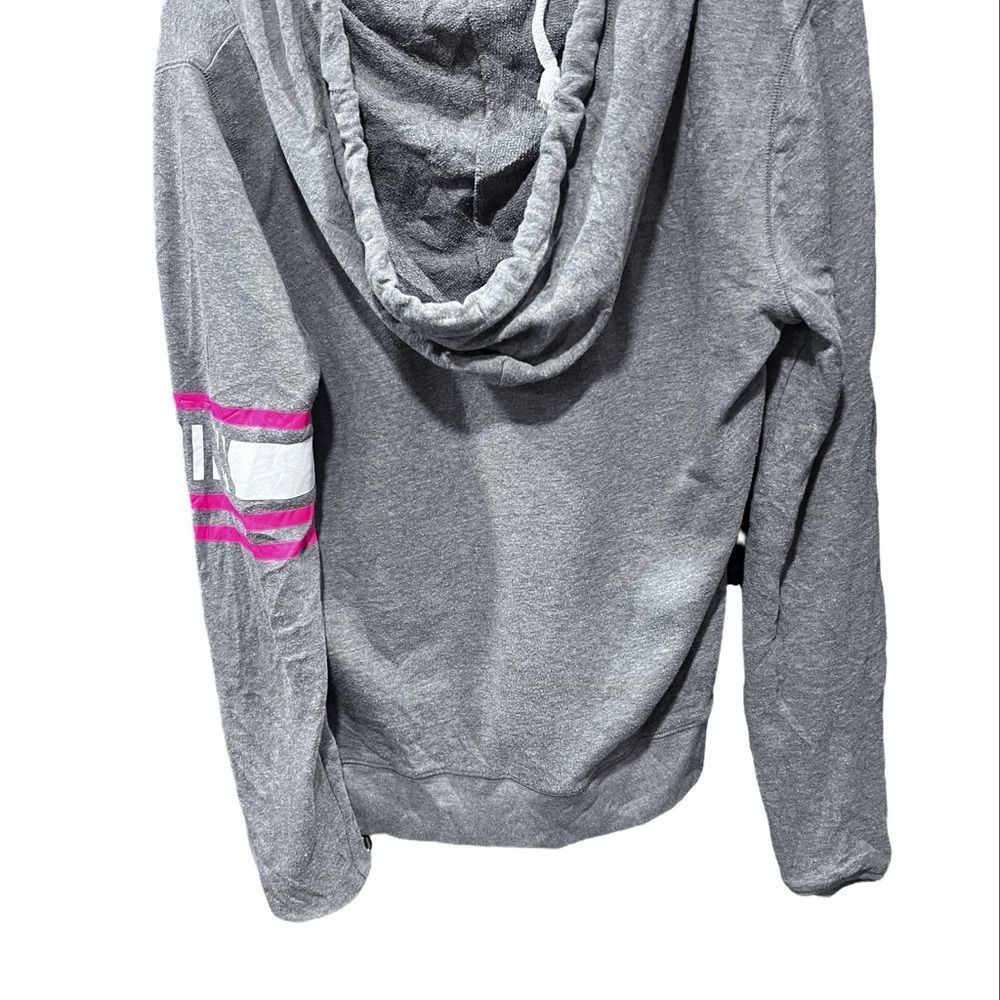 Victoria’s Secret Pink pull over hoodie w/ pockets​ - Picture 2 of 7